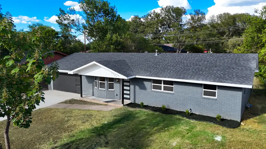 1121 Victoria Street, Bellmead, TX 76705 - #3