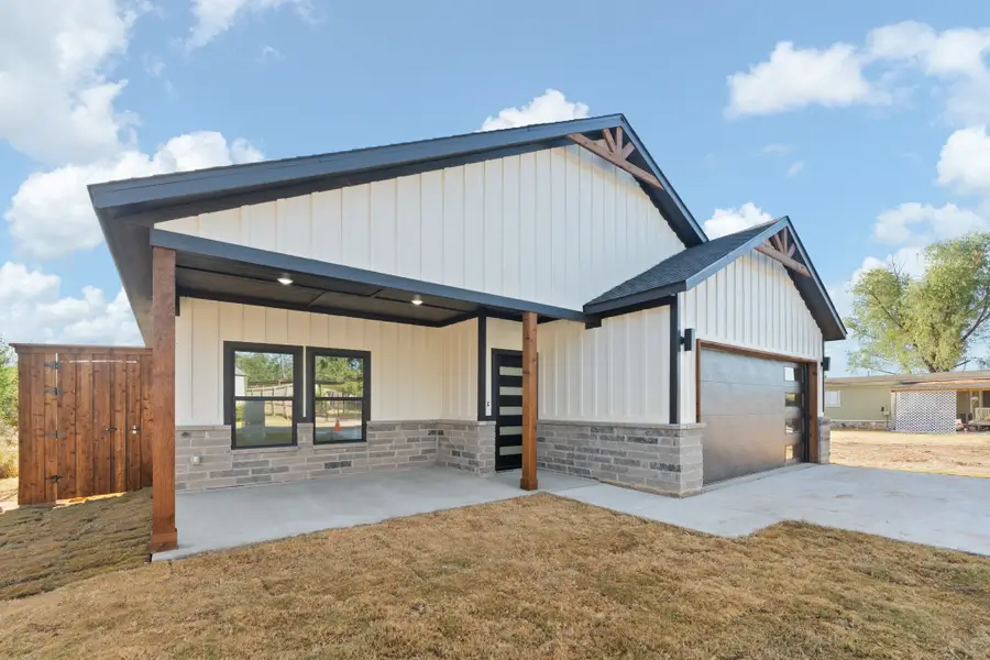 5431 Arrowhead Drive, Granbury, TX 76048 - #3