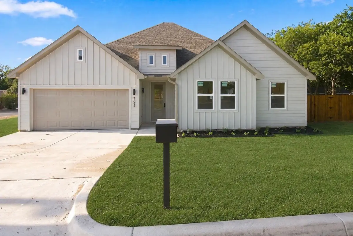 716 Dalton Street, Weatherford, TX 76086 - #1