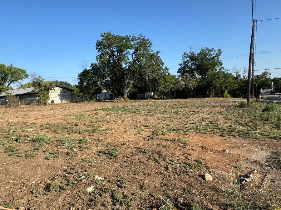 302 S Walnut, Brady, TX 76825 - #2