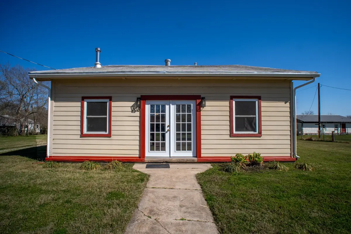 108 S Avenue C, Wortham, TX 76693 - #1