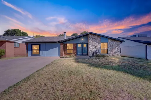 1007 Wildwood Drive, Arlington, TX 76011