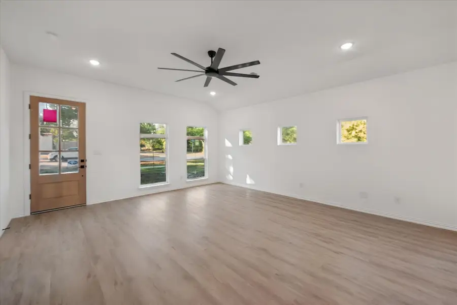 1100 E Collin Street, Corsicana, TX 75110 - #2