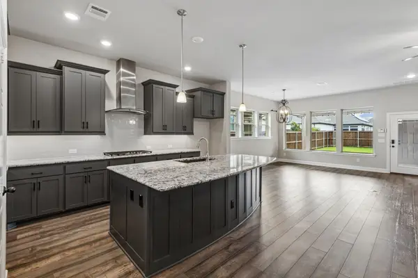 4717 Beaver Creek Drive, Arlington, TX 76005