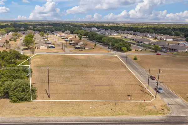 100 Kettler Drive, Robinson, TX 76706