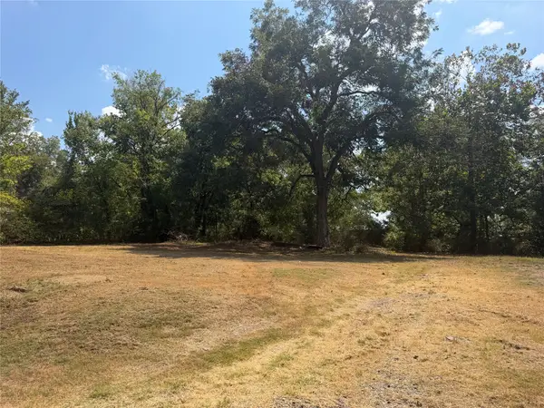 943 W Sherman Street, Paris, TX 75460