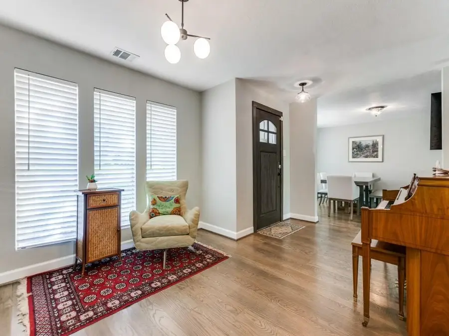 12235 Treeview Lane, Farmers Branch, TX 75234 - #3