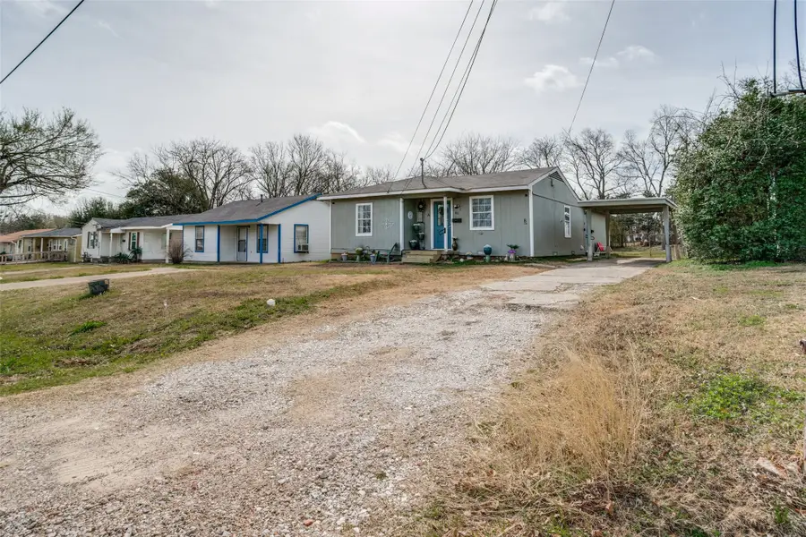 901 Park Street, Greenville, TX 75401 - #2