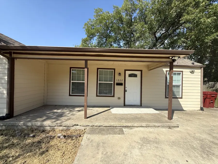 1802 N Woods Street, Sherman, TX 75092 - #2