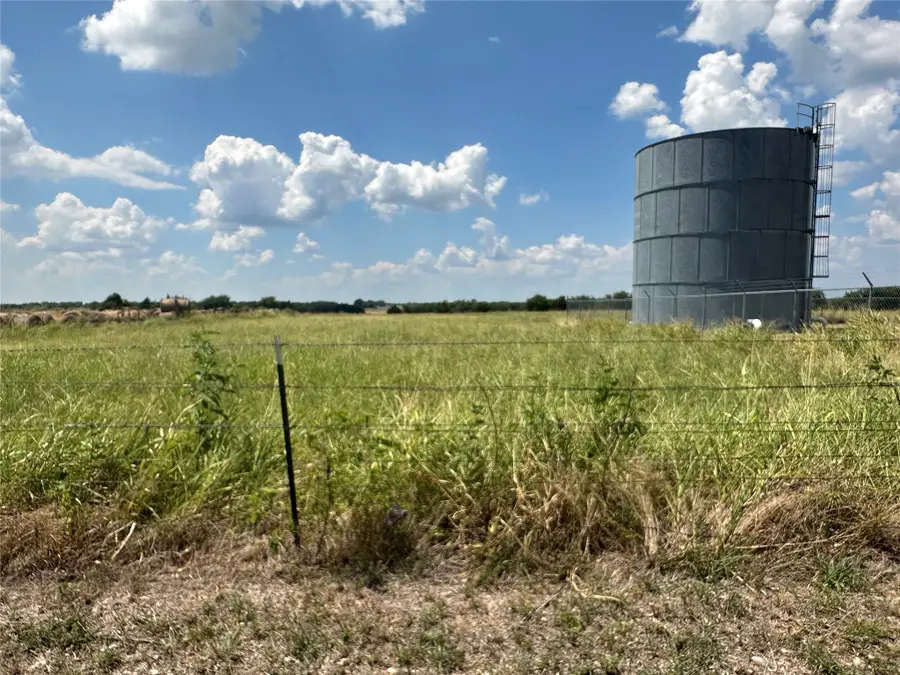 3767 East Line Road, Whitewright, TX 75491 - #2