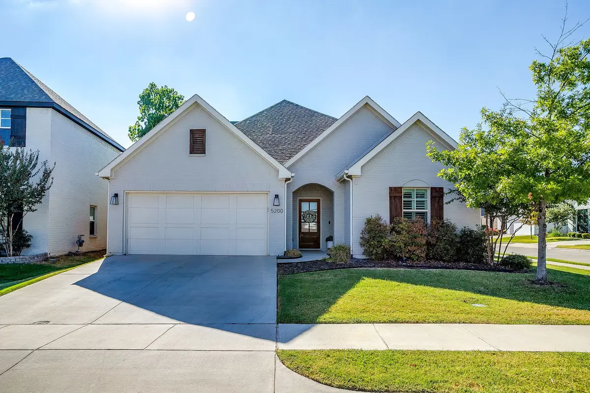 5200 Sonata Trail, Fort Worth, TX 76126 - #1