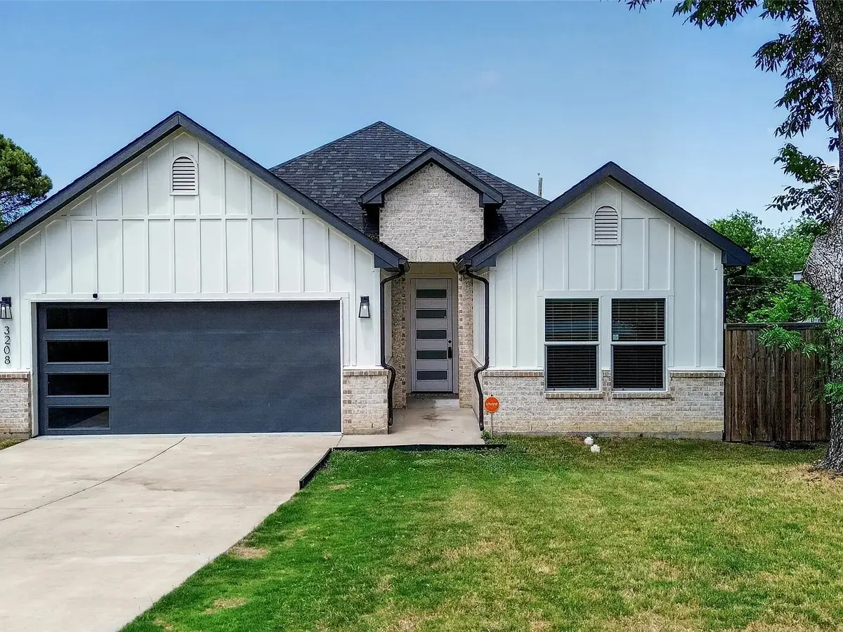 3208 31st Street, Fort Worth, TX 76106 - #1