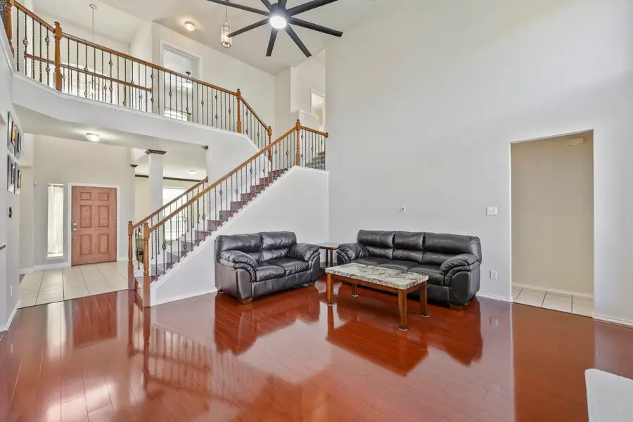 5828 Ivy Glen Drive, Grand Prairie, TX 75052 - #3