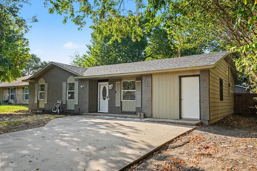 2429 February Lane, Grand Prairie, TX 75050 - #2
