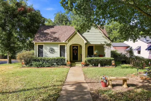 1231 W Sears Street, Denison, TX 75020