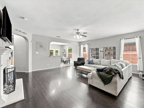 8205 Water Buck Run, Fort Worth, TX 76179