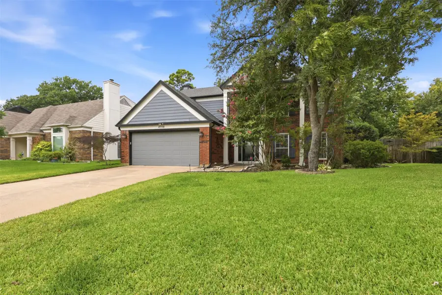 4708 Glenbrook Drive, Grapevine, TX 76051 - #2