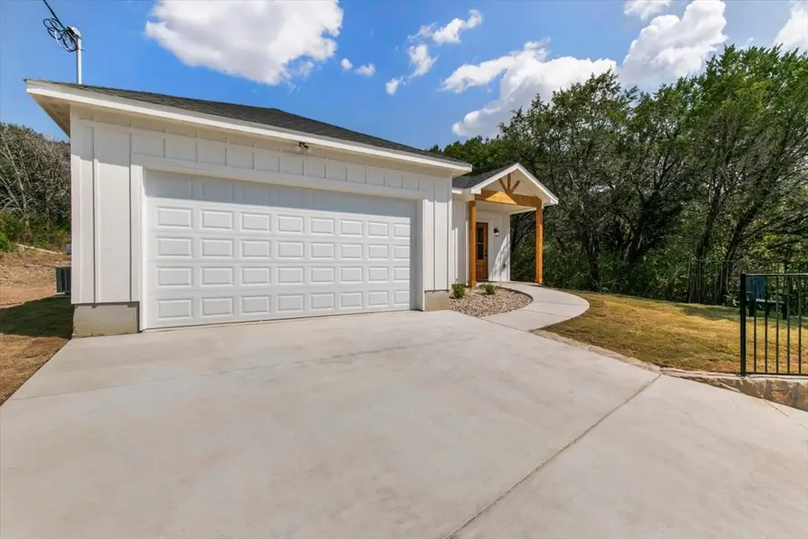 1001 Apache Ridge Road, Granbury, TX 76048 - #2