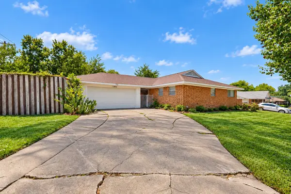 7316 N Stone Meadow Circle, Rowlett, TX 75088