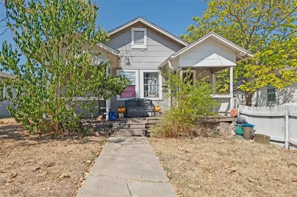 2421 Boyd Street, Dallas, TX 75224