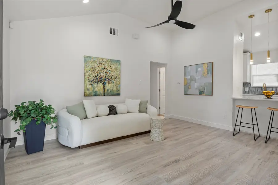 2406 Jennings Avenue, Dallas, TX 75216 - #3