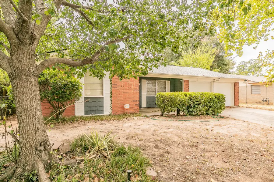 7412 Meadowcrest Drive, Fort Worth, TX 76112 - #3