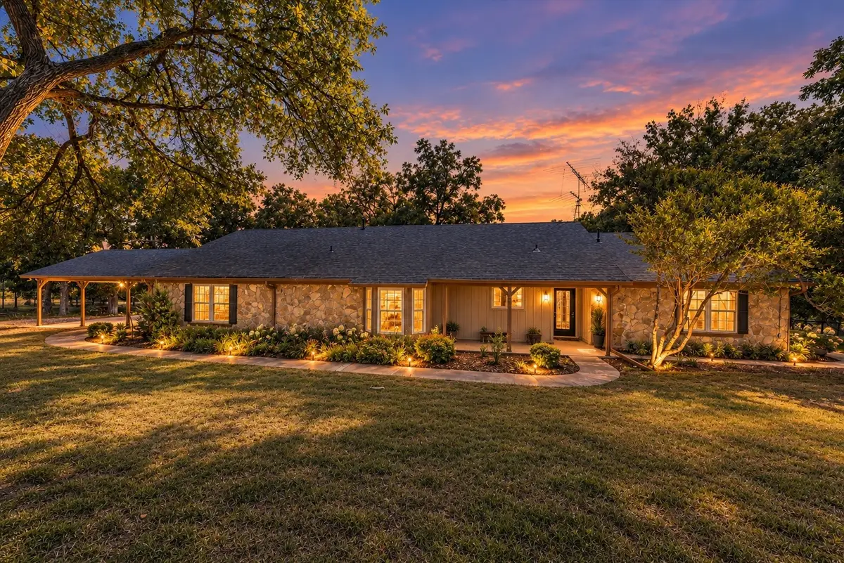 190 County Road 3198, Valley Mills, TX 76689 - #1