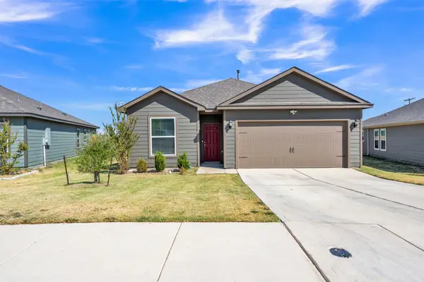 2420 Stillwater Drive, Ponder, TX 76259
