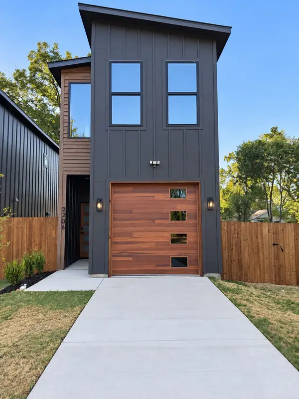 2206 Dyson Street, Dallas, TX 75215