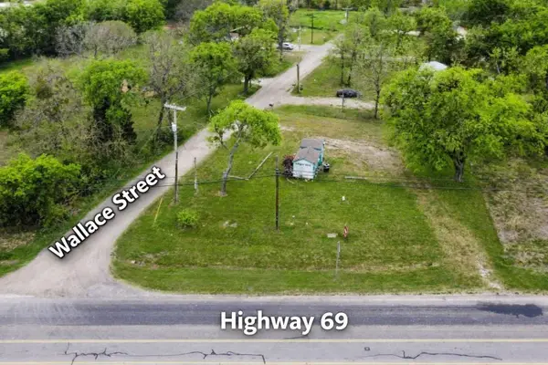 101 Wallace Street, Lone Oak, TX 75453