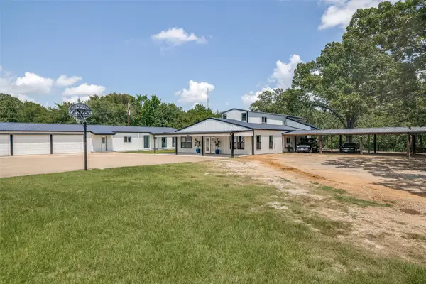 558 Private Rd 7423, Emory, TX 75440