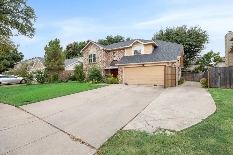 4305 Hudson Avenue, Grand Prairie, TX 75052 - #3