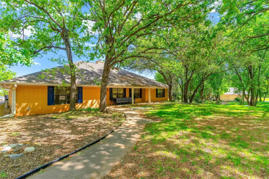 6212 Westover Drive, Granbury, TX 76049 - #2