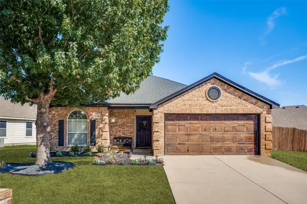 1148 Mustang Ridge Drive, Fort Worth, TX 76052