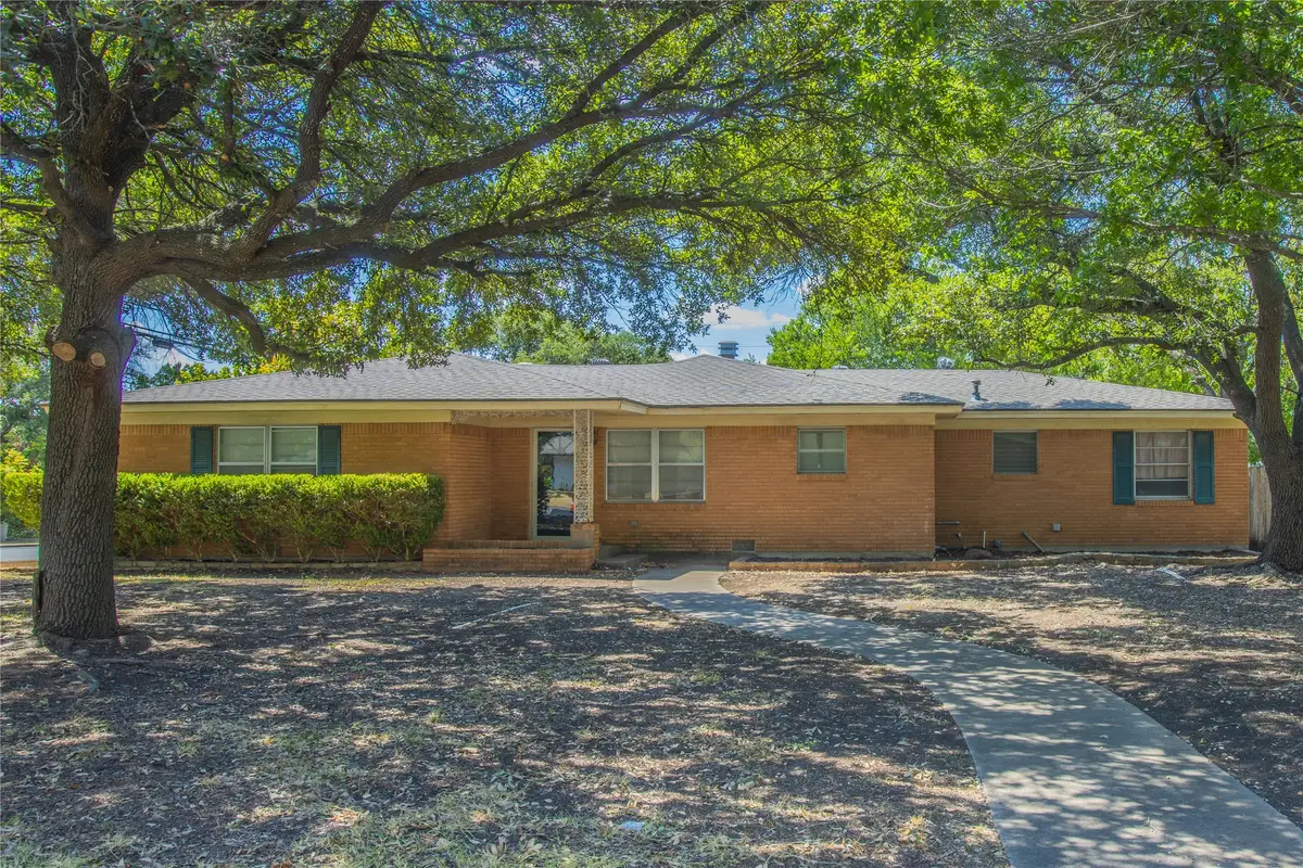 400 Randle Drive, Woodway, TX 76712 - #1