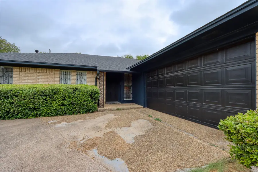 327 Penguin Drive, Dallas, TX 75241 - #2