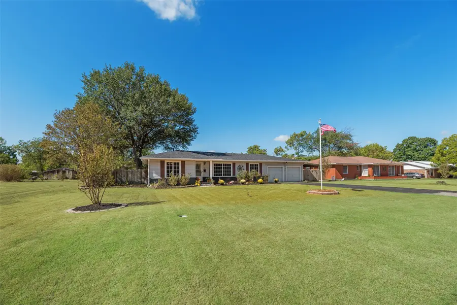 205 Laurel Trail, Terrell, TX 75160 - #2