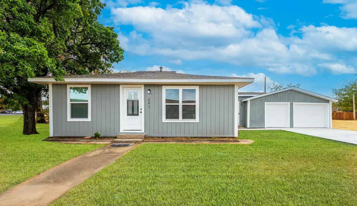201 Deputy Larry Miller Drive, Granbury, TX 76048 - #1