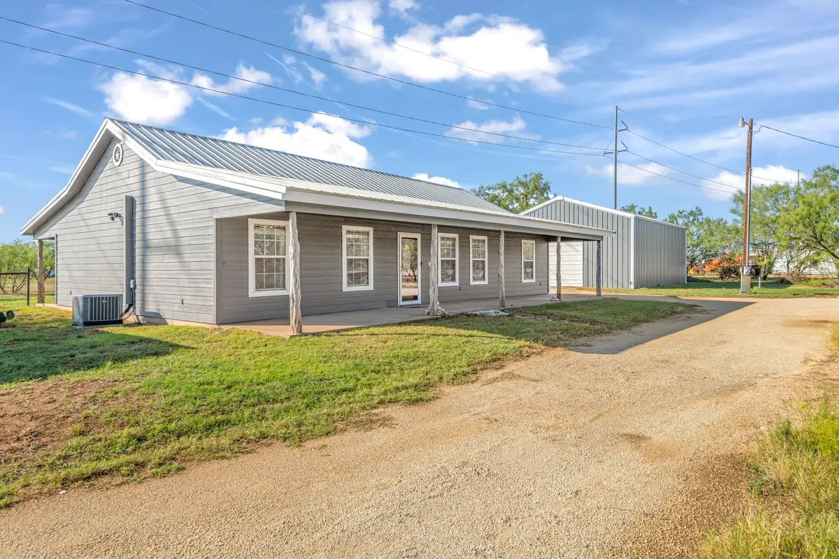 110 Davis Ln, Merkel, TX 79536 - #1