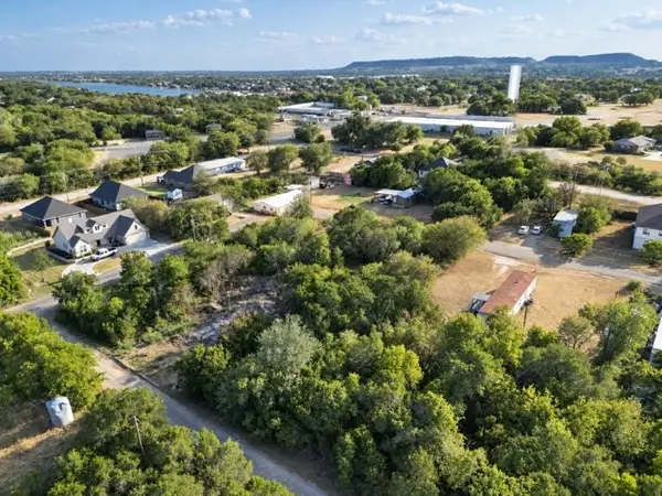 3612 Ottawa Drive, Granbury, TX 76048
