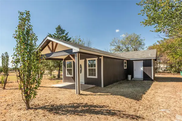 106 Northcott Street, Nocona, TX 76255
