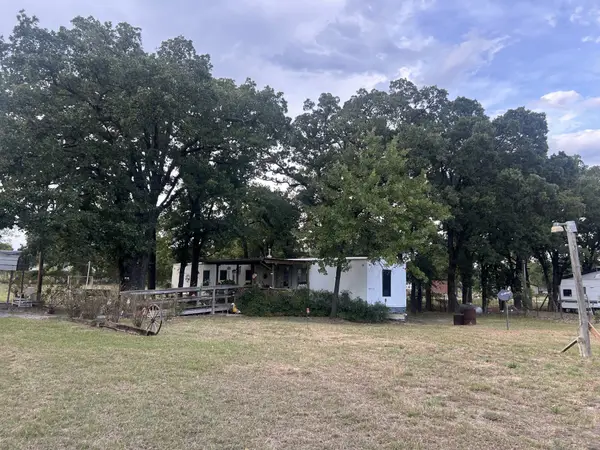 9277 Morris Drive, Quinlan, TX 75474