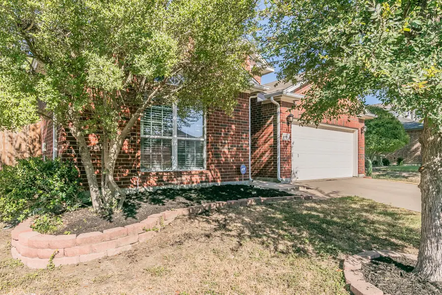 5009 Bedfordshire Drive, Fort Worth, TX 76135 - #2