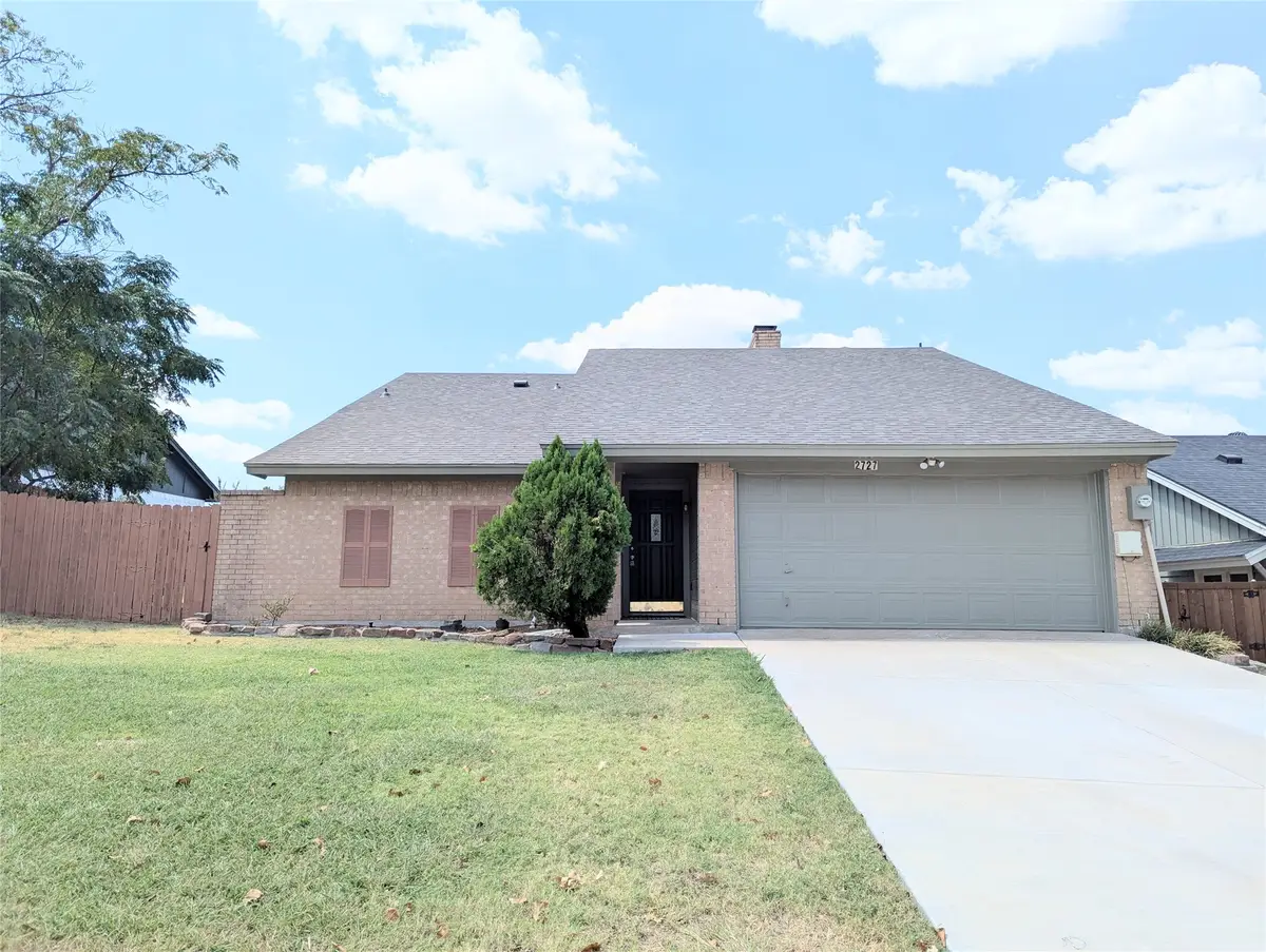 2727 Colonial Drive, Carrollton, TX 75007 - #1