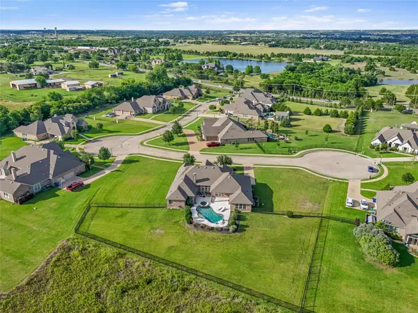800 Yasmin Court, Heath, TX 75126