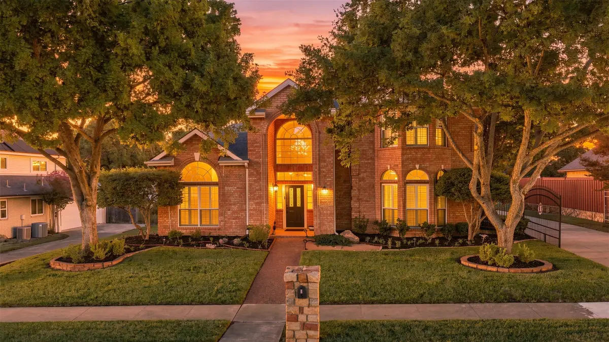 7609 Oak Knoll Drive, North Richland Hills, TX 76182 - #1
