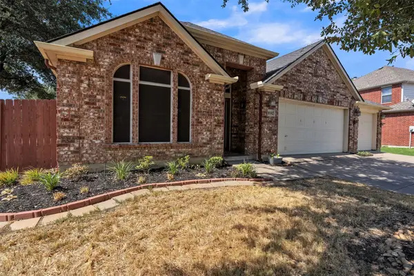 8102 Mansanillo Court, Arlington, TX 76002