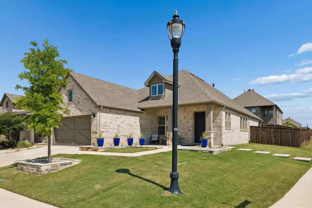 360 Foxthorne Way, Little Elm, TX 75068 - #1