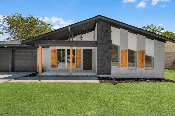 3725 Raphael Street, Fort Worth, TX 76119