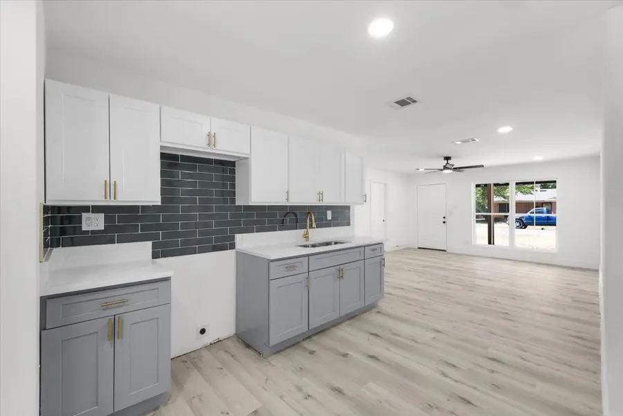 3725 Raphael Street, Fort Worth, TX 76119 - #3